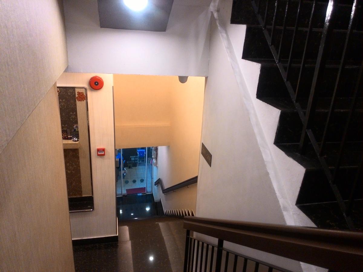 M Empire Motel Miri Εξωτερικό φωτογραφία